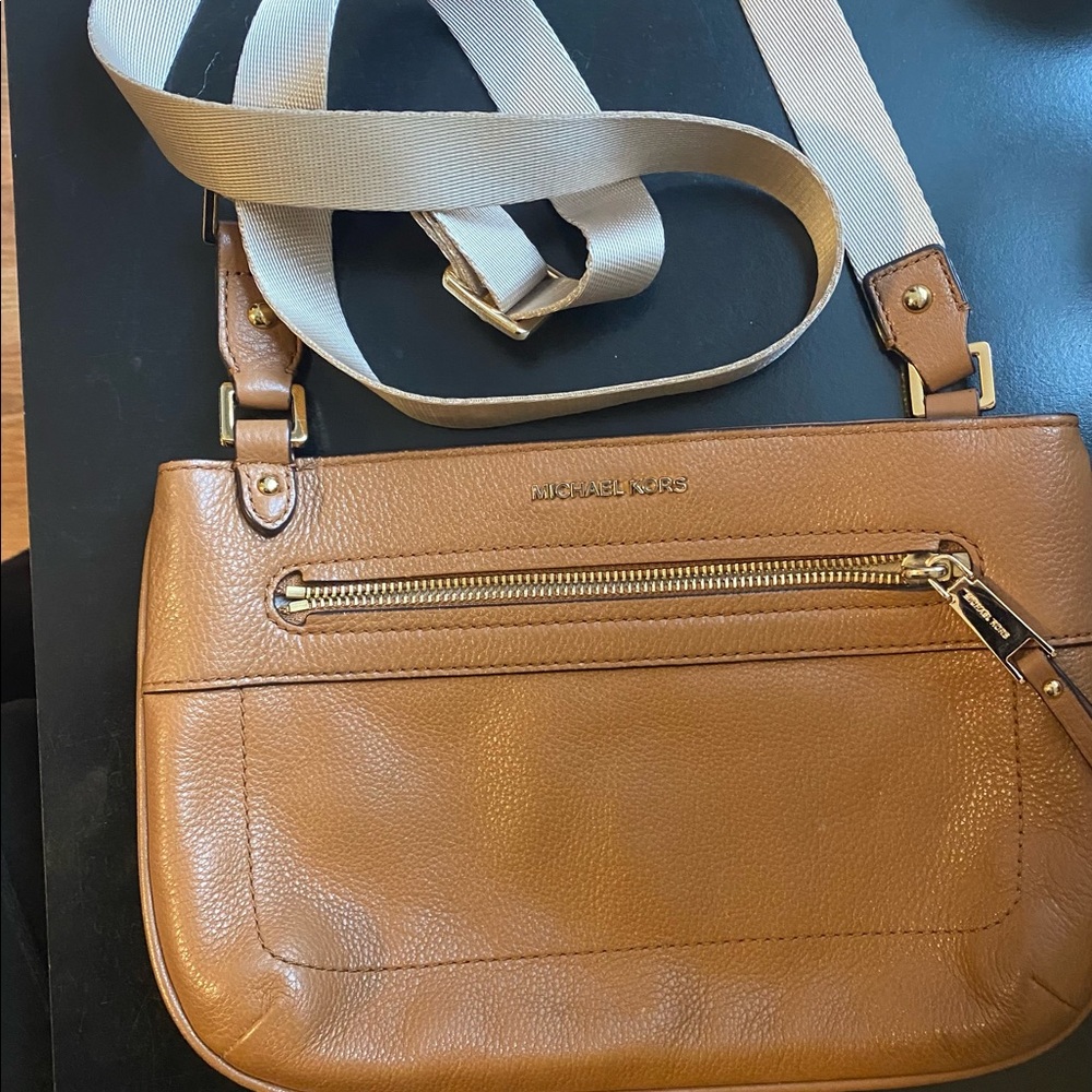 Michael Kors tan leather crossbody
